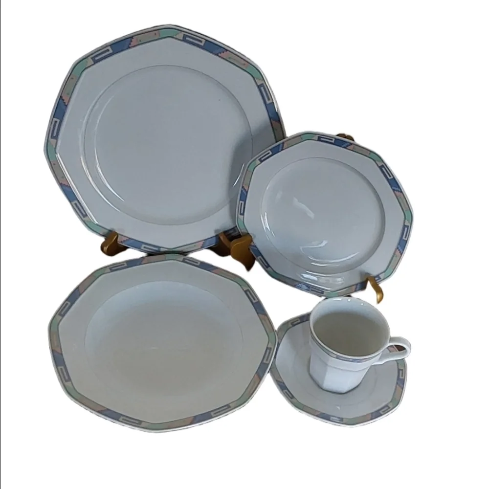 Christopher Stuart Y0002 Chic 5PC Dinnerware Set with Blue and‎ Green Trim